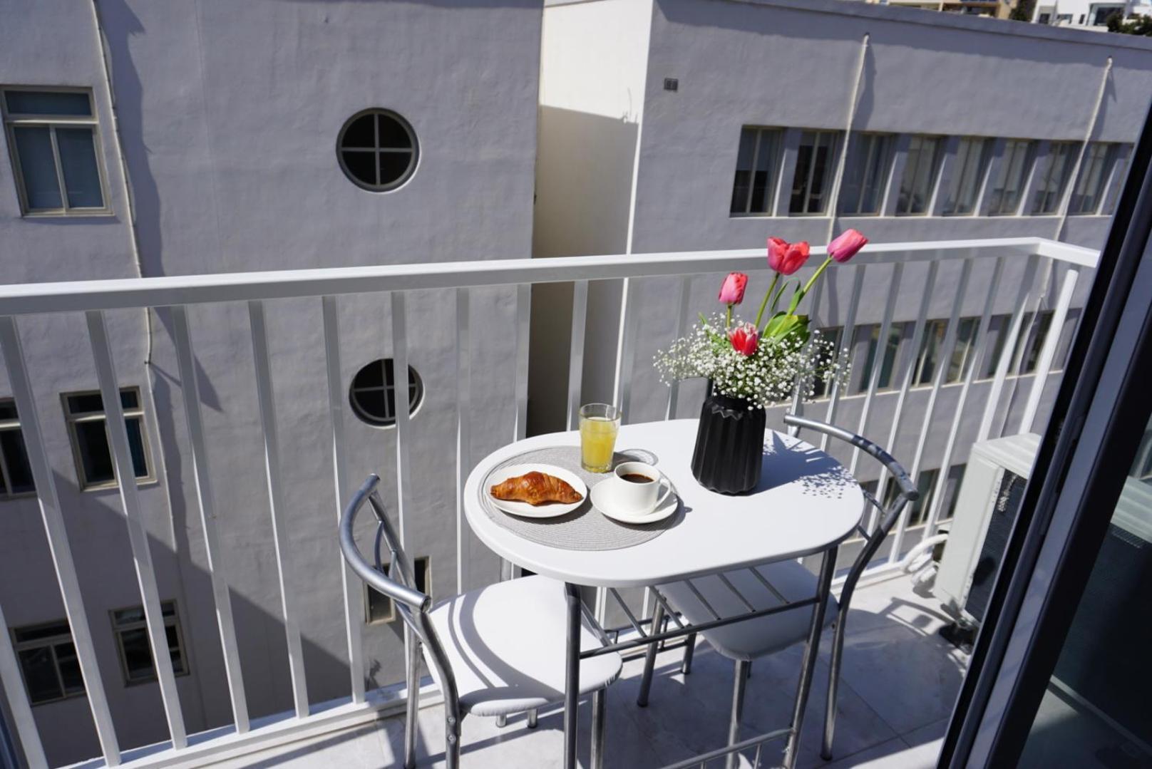 Korzo Suites Gzira Ngoại thất bức ảnh